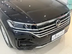 2021 Volkswagen Touareg 2.0TSI, чёрный — фото 6
