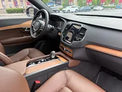 2022 Volvo XC90 B6 Sport 7-seat, чёрный — фото 12