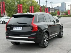 2022 Volvo XC90 B6 Sport 7-seat, чёрный — фото 18