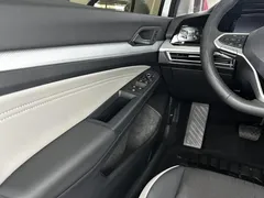 2023 Volkswagen Golf 280TSI DSG R-Line Lite, белый — фото 24