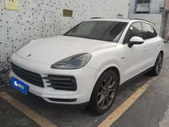 2023 Porsche Cayenne E-Hybrid 2.0T PHEV Platinum, белый — фото 1