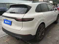 2023 Porsche Cayenne E-Hybrid 2.0T PHEV Platinum, белый — фото 3