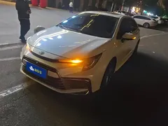 2021 Toyota Lingshang 2.0L Luxury, белый — фото 1