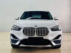 2021 BMW X1 Premium, белый — фото 1