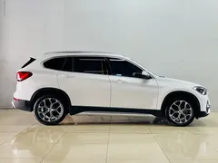 2021 BMW X1 Premium, белый — фото 5