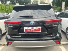 2022 Toyota Highlander Hybrid 2.5L 4WD Premium 7-seat, чёрный — фото 9