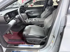 2024 BYD Qin L PHEV 120KM Excellence — фото 8
