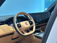 2025 Zeekr 9X Hyper 70kWh 6-seat, белый — фото 9