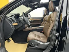 2021 Volvo XC90 B5 Luxury 5-seat, чёрный — фото 17