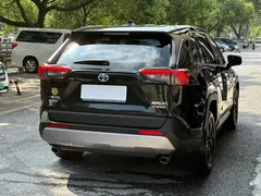 2021 Toyota RAV4 2.5L Hybrid E-CVT 4WD Elite Plus, чёрный — фото 7