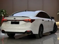 2021 Toyota Avalon 2.5L Touring Premium Sport, белый — фото 15