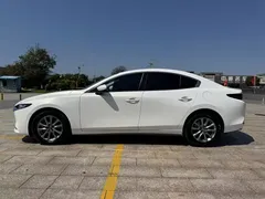 2022 Mazda 3 2.0L AT, белый — фото 4