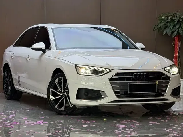 2022 Audi A4L 40 TFSI Luxury