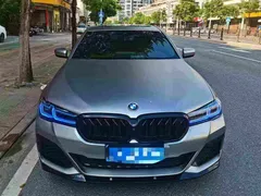 2021 BMW 5 Series 540i Fashion M Sport Package, чёрный — фото 1