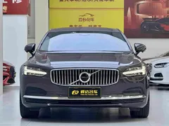 2022 Volvo S90 — фото 2
