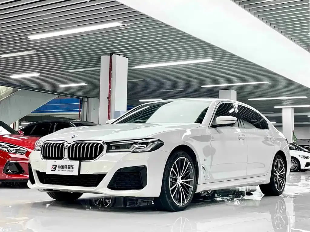 2022 BMW 5 Series 530Li xDrive M Sport Package