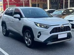 2022 Toyota RAV4 2.0L CVT 2WD Fashion Plus, белый — фото 3