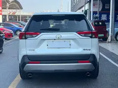 2022 Toyota RAV4 2.0L CVT 2WD Fashion Plus, белый — фото 5