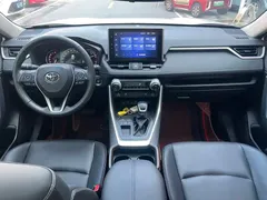 2022 Toyota RAV4 2.0L CVT 2WD Fashion Plus, белый — фото 10