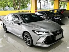 2022 Toyota Avalon 2.0L Luxury — фото 2