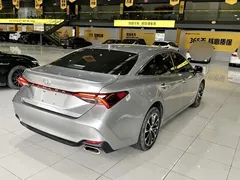 2022 Toyota Avalon 2.0L Luxury — фото 3