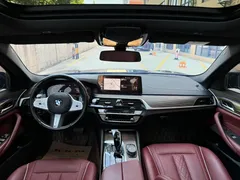 2023 BMW 5 Series 530Li Leading M Sport Package, чёрный — фото 9
