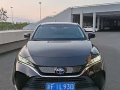 2022 Toyota Harrier Hybrid 2.5L CVT 2WD Luxury, чёрный — фото 2