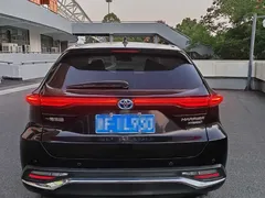 2022 Toyota Harrier Hybrid 2.5L CVT 2WD Luxury, чёрный — фото 4
