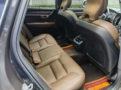 2021 Volvo V90 Cross Country B5 AWD — фото 14