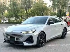2022 Changan UNI-V 1.5T Premium, синий — фото 1
