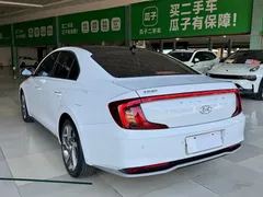 2021 Hyundai Mistra 1.8L CVT LUX Premium, белый — фото 14