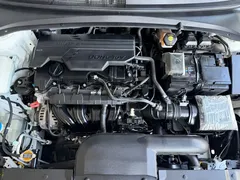 2021 Hyundai Mistra 1.8L CVT LUX Premium, белый — фото 16