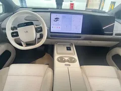 2025 Li Auto i6 2WD Standard, белый — фото 5