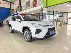 2023 Toyota Wildlander 2.0L CVT 2WD Leading, белый — фото 3