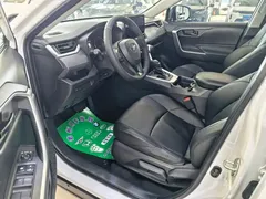 2023 Toyota Wildlander 2.0L CVT 2WD Leading, белый — фото 4