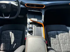 2022 Changan UNI-T 2.0T Sport Premium, белый — фото 10