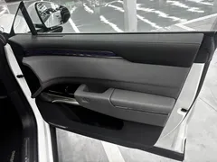 2025 Zeekr 7X 75kWh RWD Smart Driving, белый — фото 12