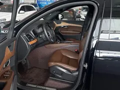 2021 Volvo XC90 B5 Luxury 5-seat, чёрный — фото 7