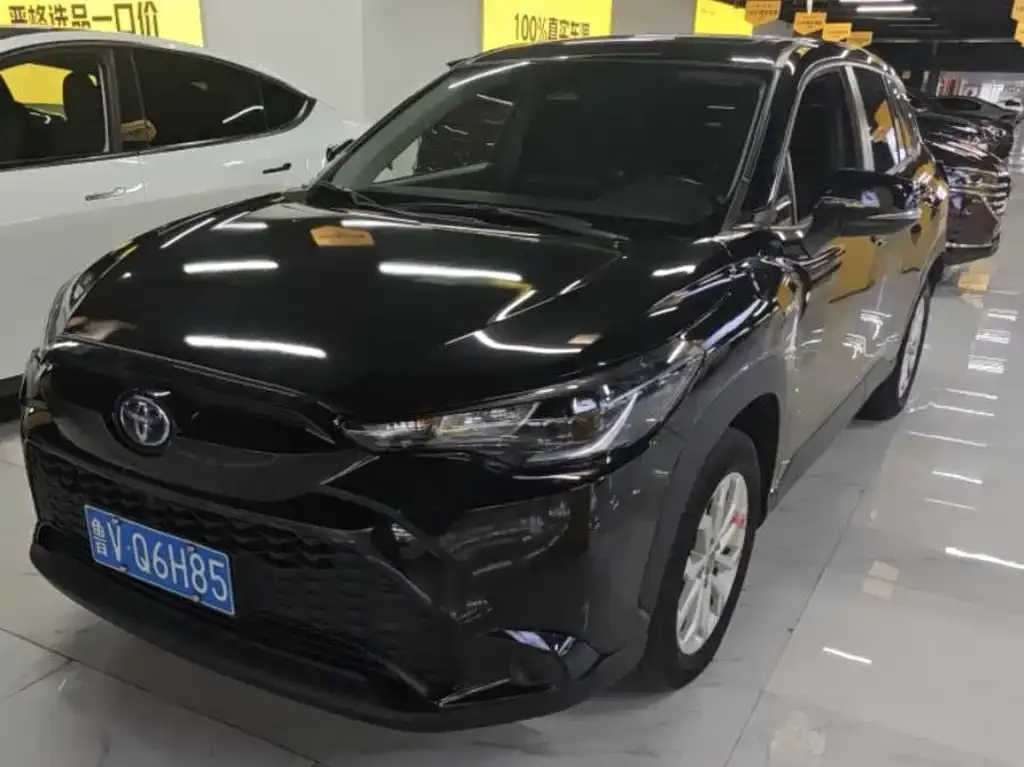 2023 Toyota Frontlander 2.0L Hybrid Leading