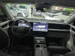 2024 Leapmotor C11 EV 580 Premium, белый — фото 10
