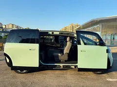 2025 Zeekr Mix Smart Driving, зелёный — фото 18