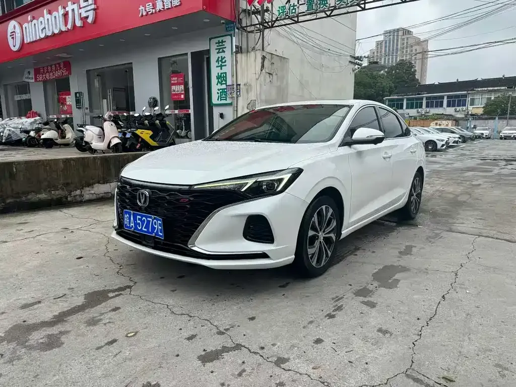 2022 Changan Eado PLUS 1.4T GDI DCT Premium
