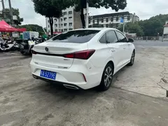 2022 Changan Eado PLUS 1.4T GDI DCT Premium, белый — фото 4