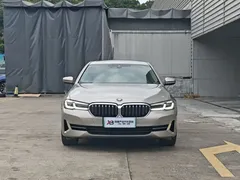 2022 BMW 5 Series 535Le PHEV Luxury Package — фото 2