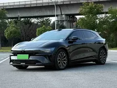 2025 Zeekr 007 GT RWD ADAS 75kWh, чёрный — фото 1