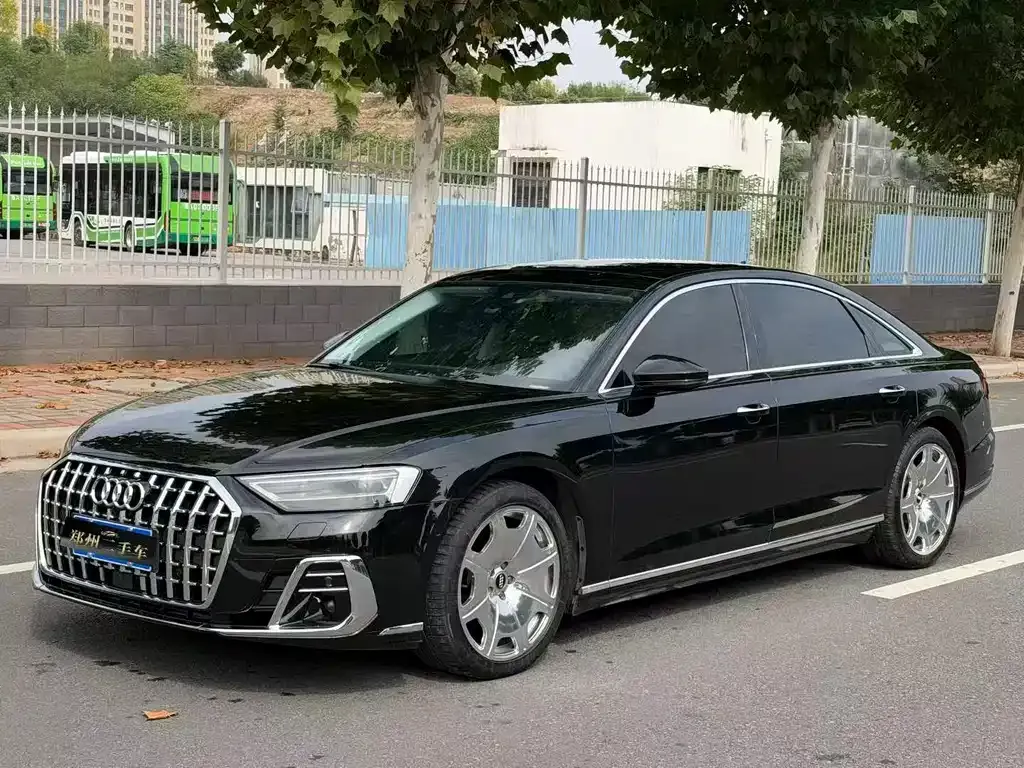 2022 Audi A8L 50 TFSI quattro Comfort Collector's Edition