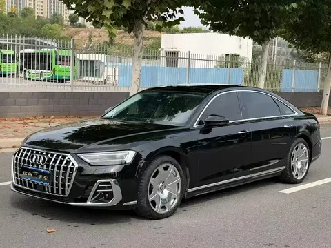 2022 Audi A8L 50 TFSI quattro Comfort Collector's Edition