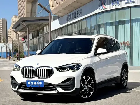 2021 BMW X1 Leading