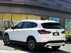 2021 BMW X1 Leading, белый — фото 5