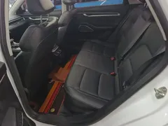 2022 Geely Emgrand 4th Gen 1.5L CVT Premium, белый — фото 17